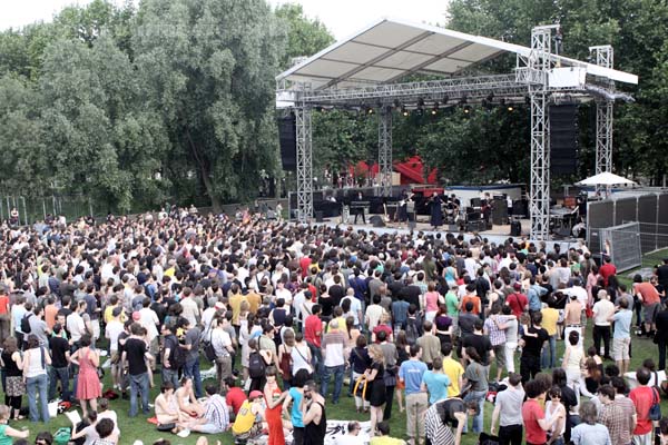 SECRET CHIEFS 3 - 2010-06-05 - PARIS - Parc de la Villette - 